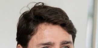 Trudeau Steps Down: Unexpected Turn in Canadian Politics Unveiled